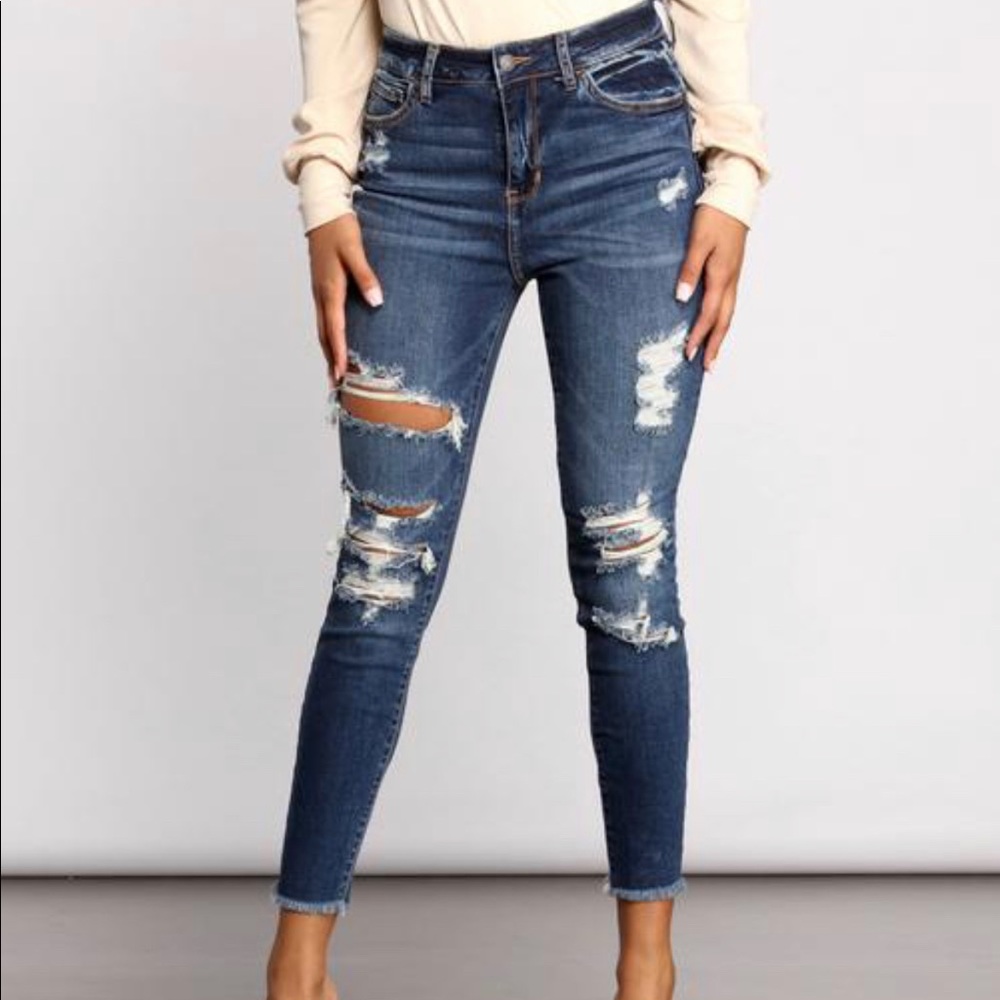 Cello High Rise Destructed Skinny Jean